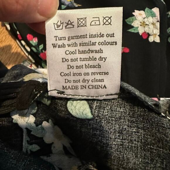 Louche black floral bird v neck short sleeve midi dress size 10 unlined - Picture 9 of 10